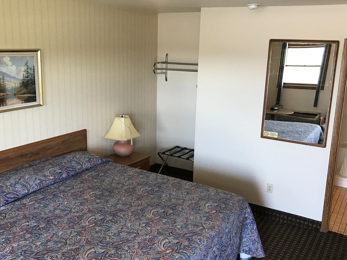 Exxon Quik Stop & Motel Wausaukee Εξωτερικό φωτογραφία