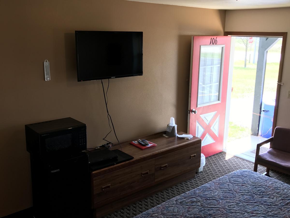 Exxon Quik Stop & Motel Wausaukee Εξωτερικό φωτογραφία